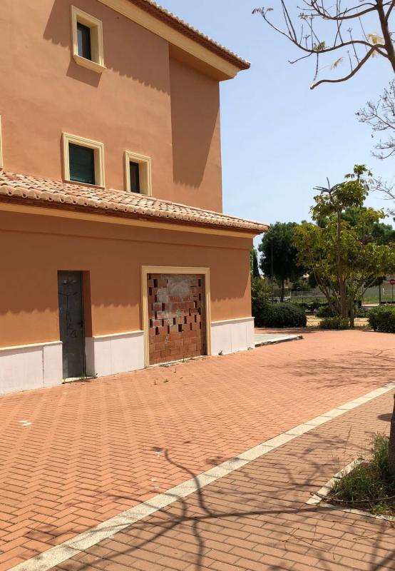 Properties for sale and rent in Spain photo 2