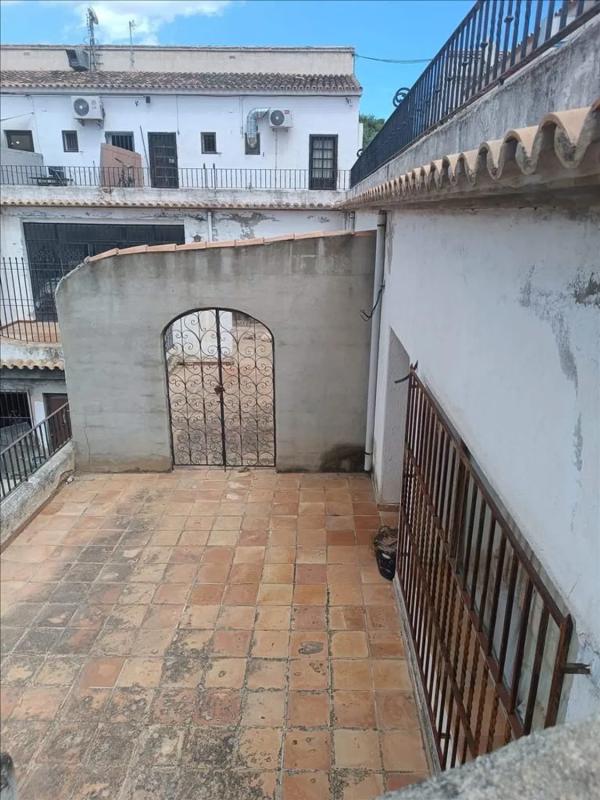 Propiedades en venta y alquiler en España photo 5