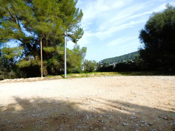 Local en calle el Castellet photo 2