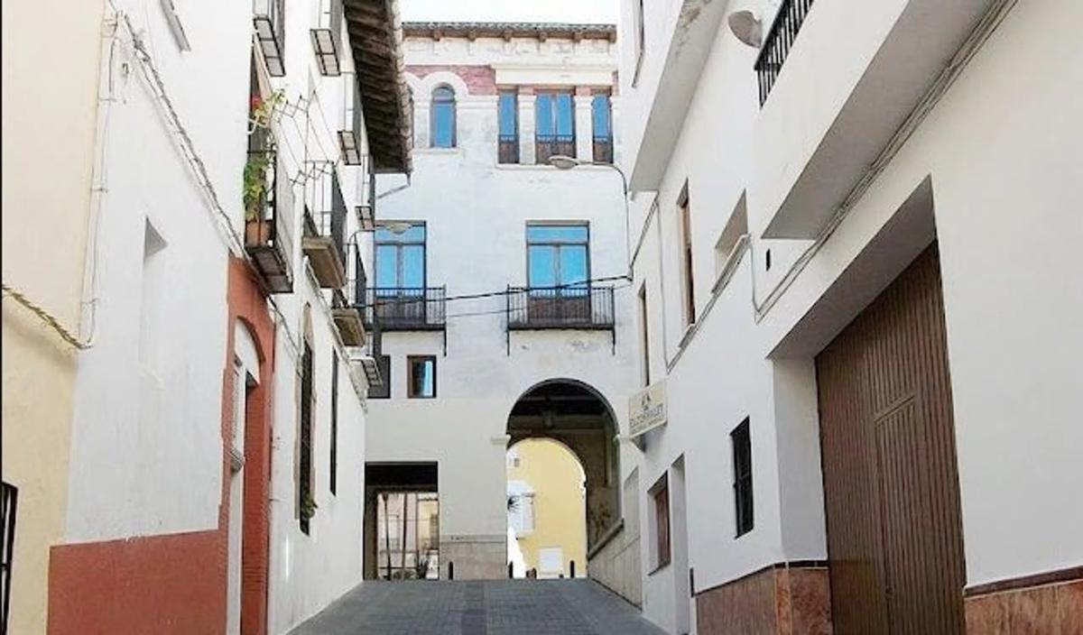 Properties for sale and rent in Spain photo 2
