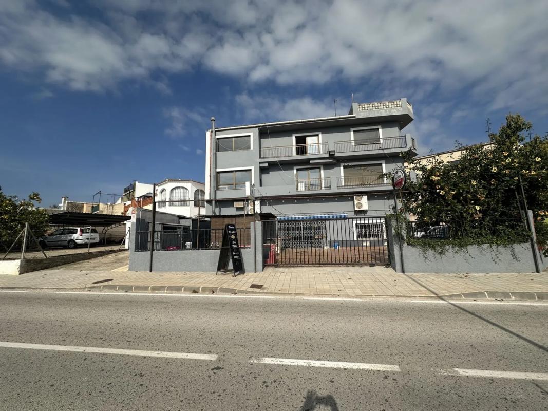 Propiedades en venta y alquiler en España photo 2