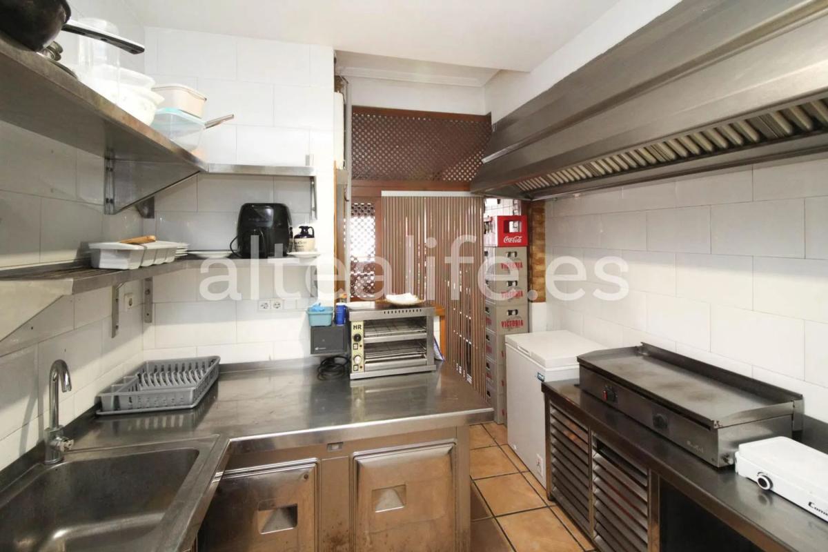 Properties for sale and rent in Spain photo 3