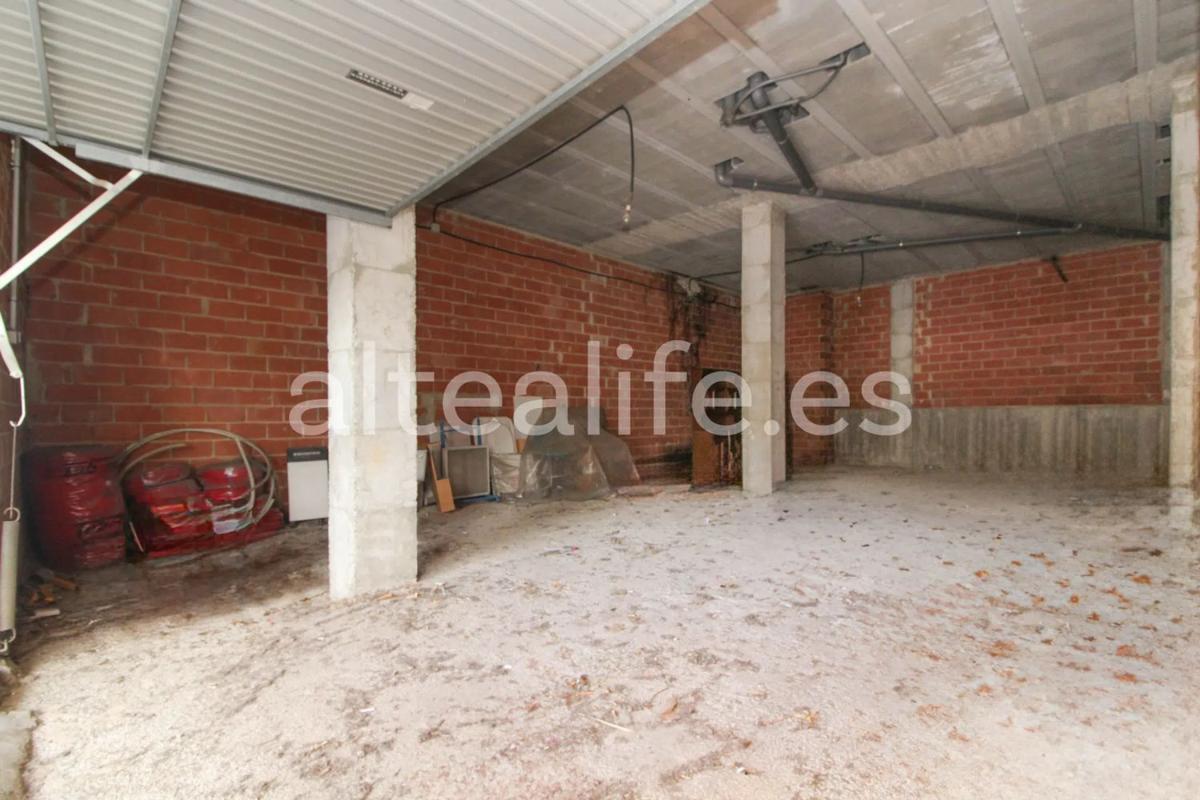 Properties for sale and rent in Spain photo 2