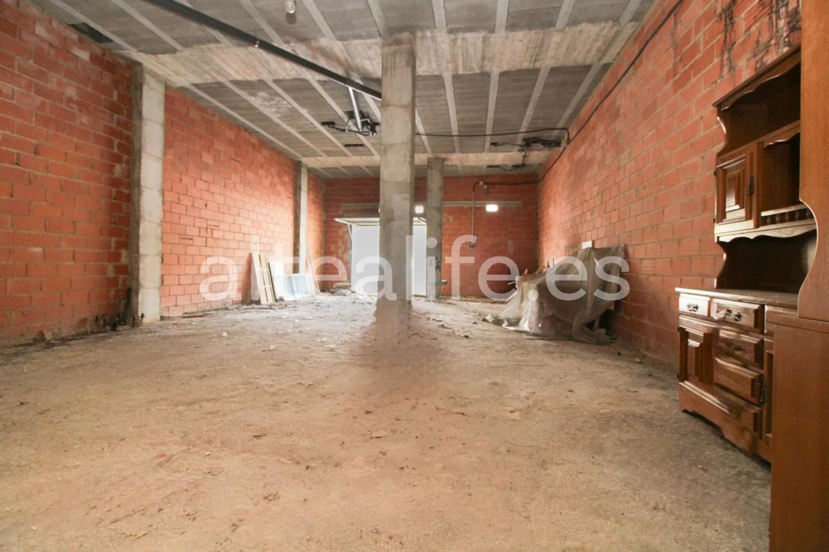 Properties for sale and rent in Spain photo 5