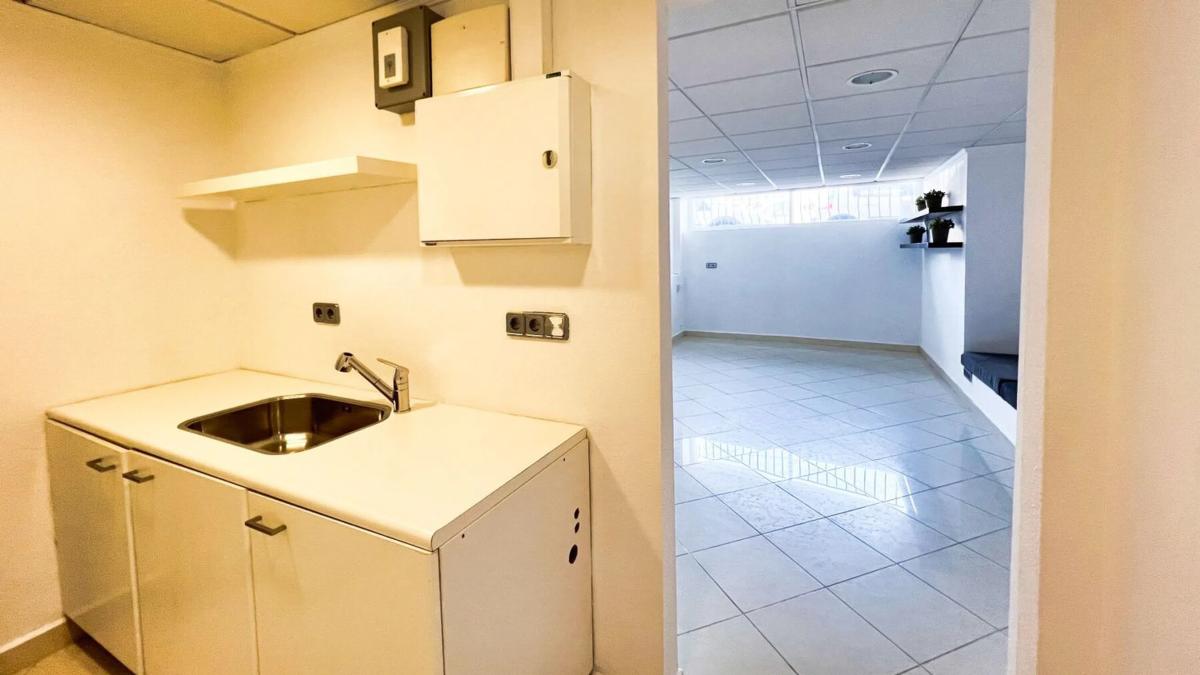 Properties for sale and rent in Spain photo 1