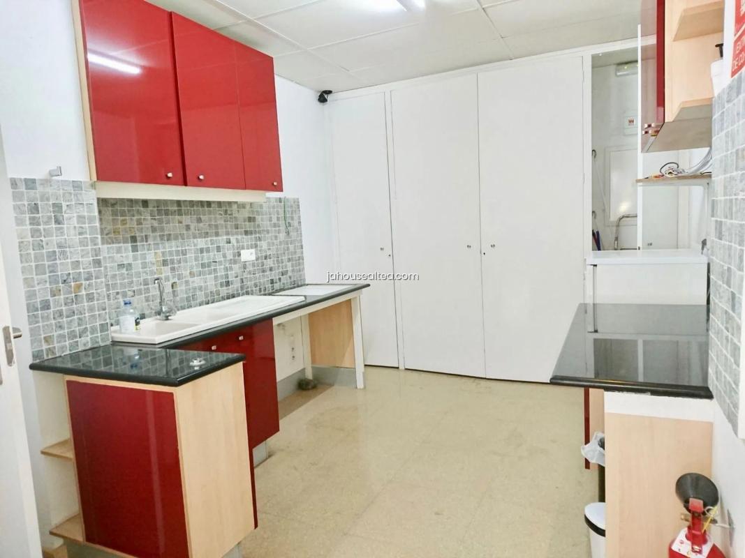 Properties for sale and rent in Spain photo 4