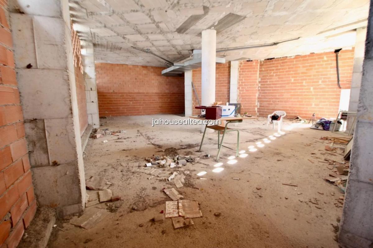 Properties for sale and rent in Spain photo 3
