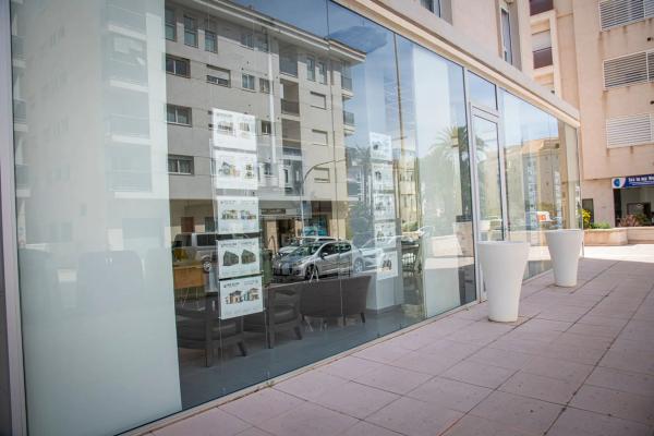 Local en calle Conde de Altea, 68 thumbnail 2