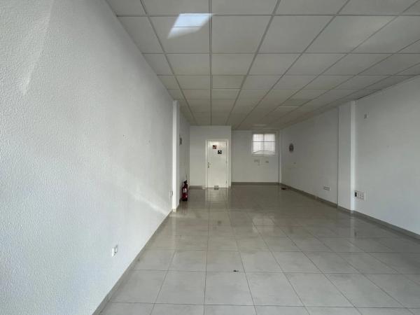 Local en avenida Juan Fuster Zaragoza photo 4