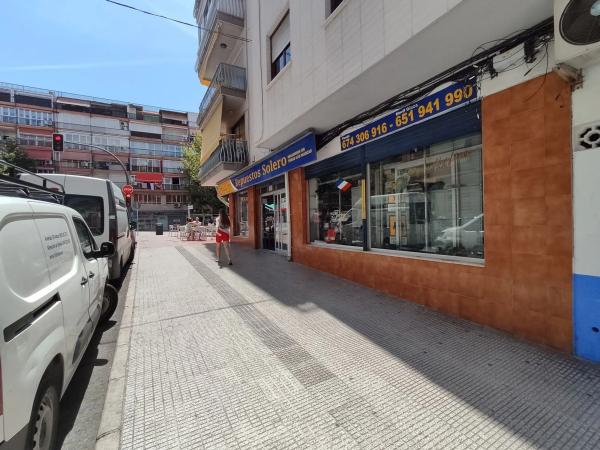 Local en avenida Rei Jaume i photo 2