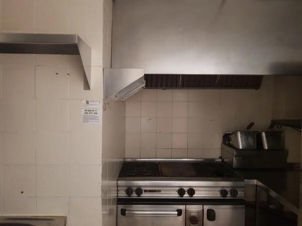Local en calle Santander, 16 thumbnail 1