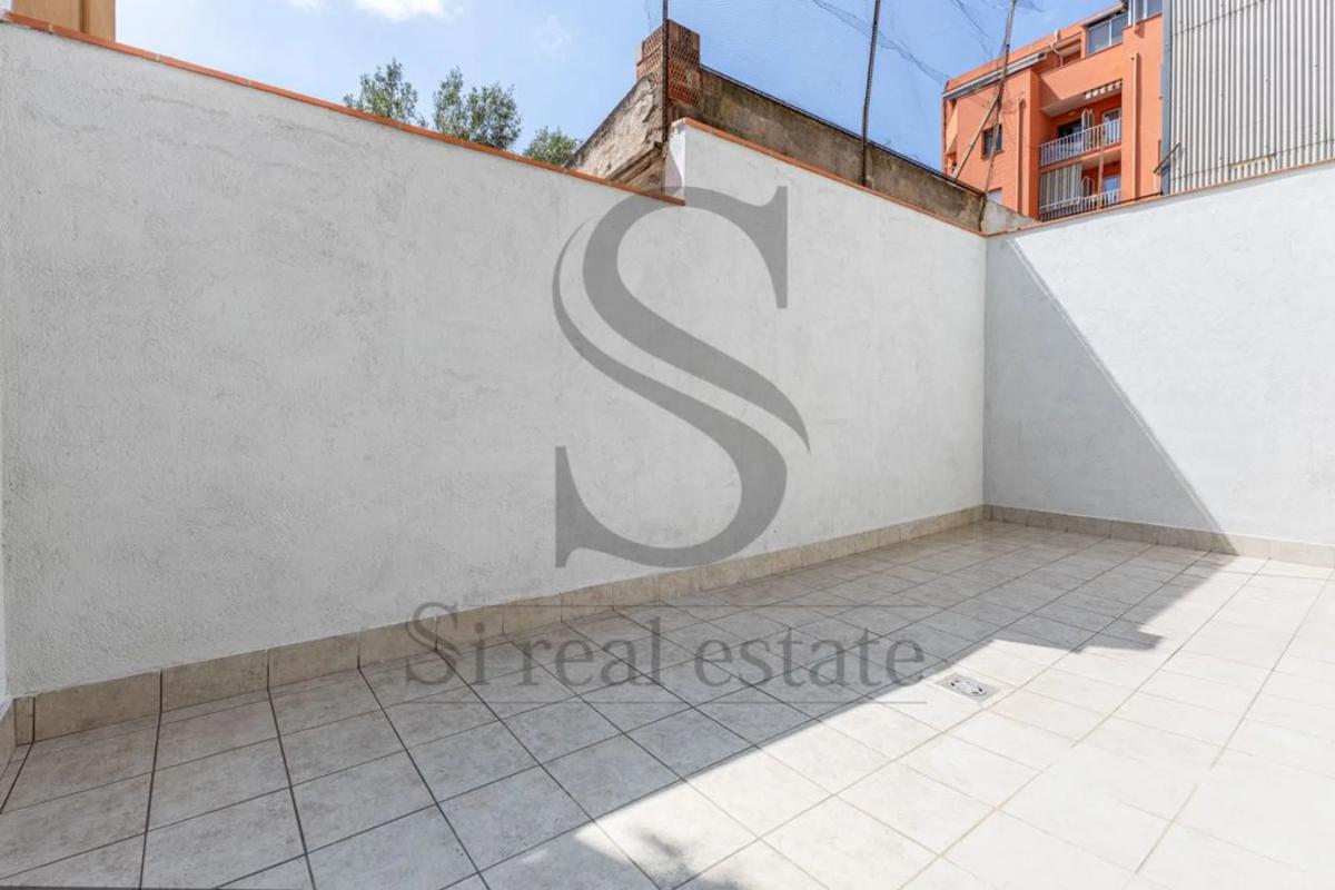 Obra nueva en Calle Florencia en Santa Coloma de Gramenet (Revista) photo 3