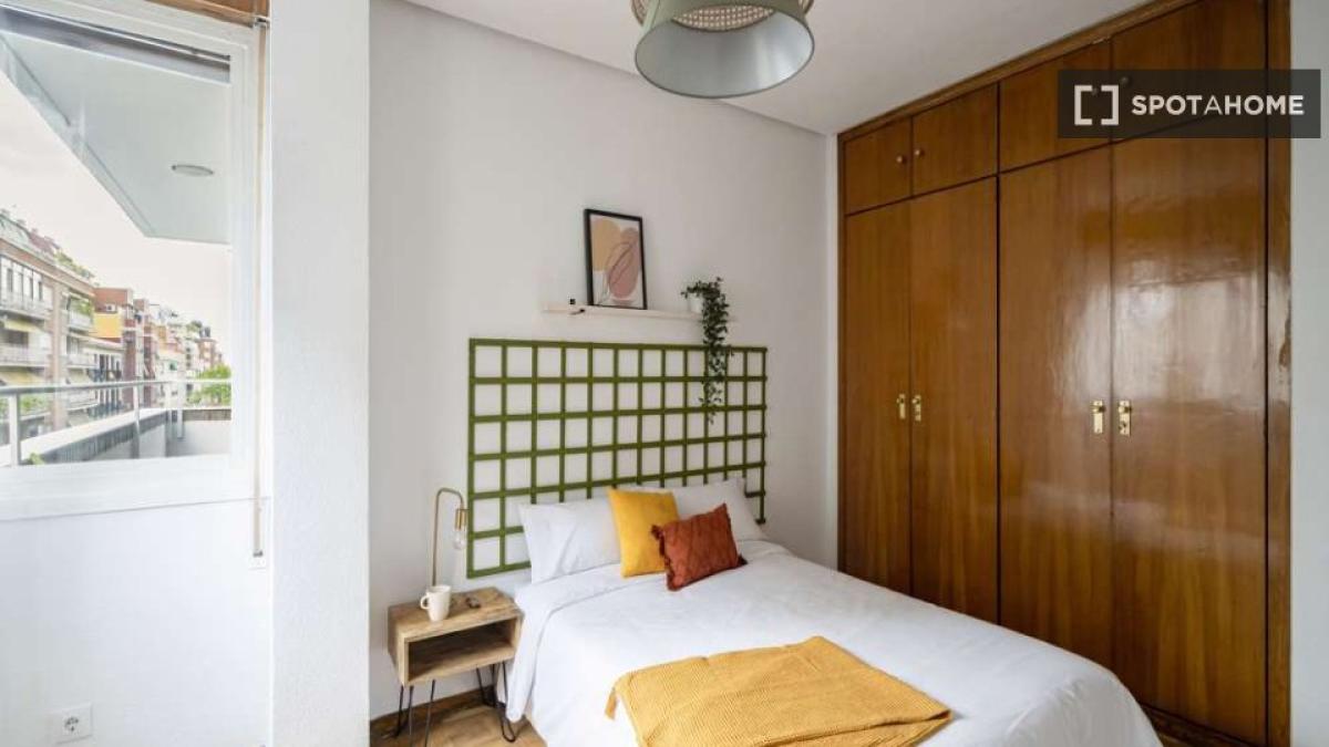 Properties for sale and rent in Spain photo 3