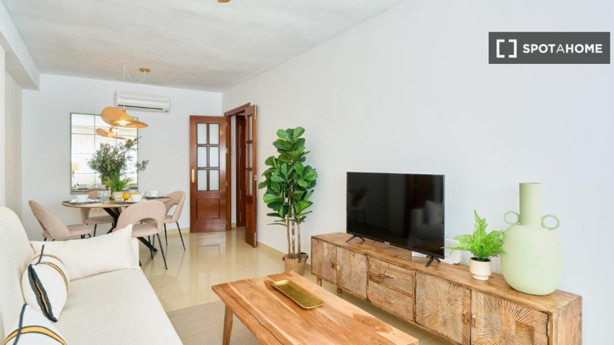 Недвижимость на продажу и в аренду в Испании photo 5
