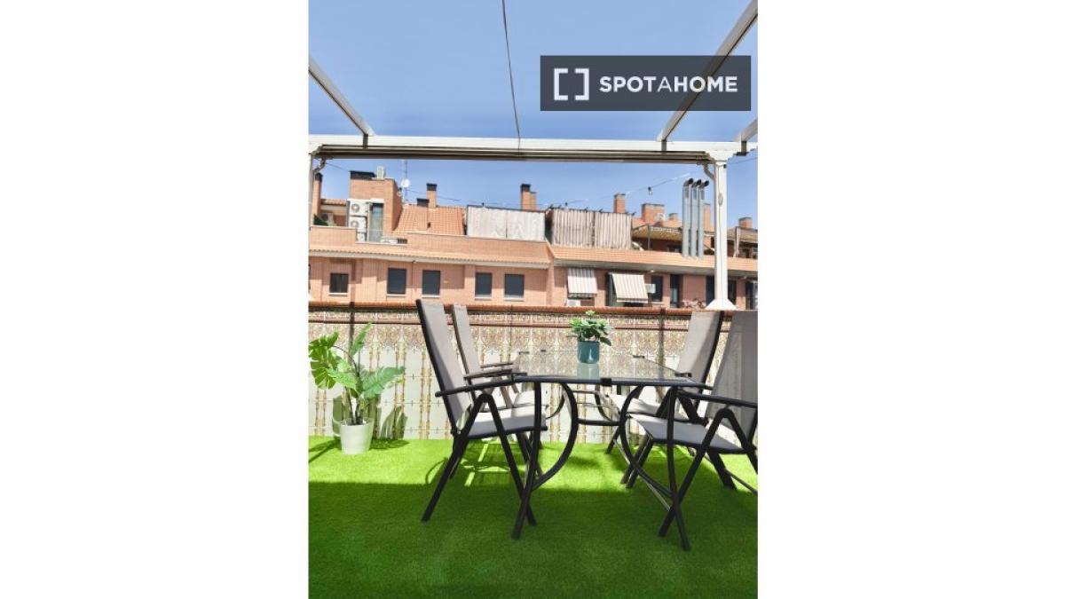 Properties for sale and rent in Spain photo 5