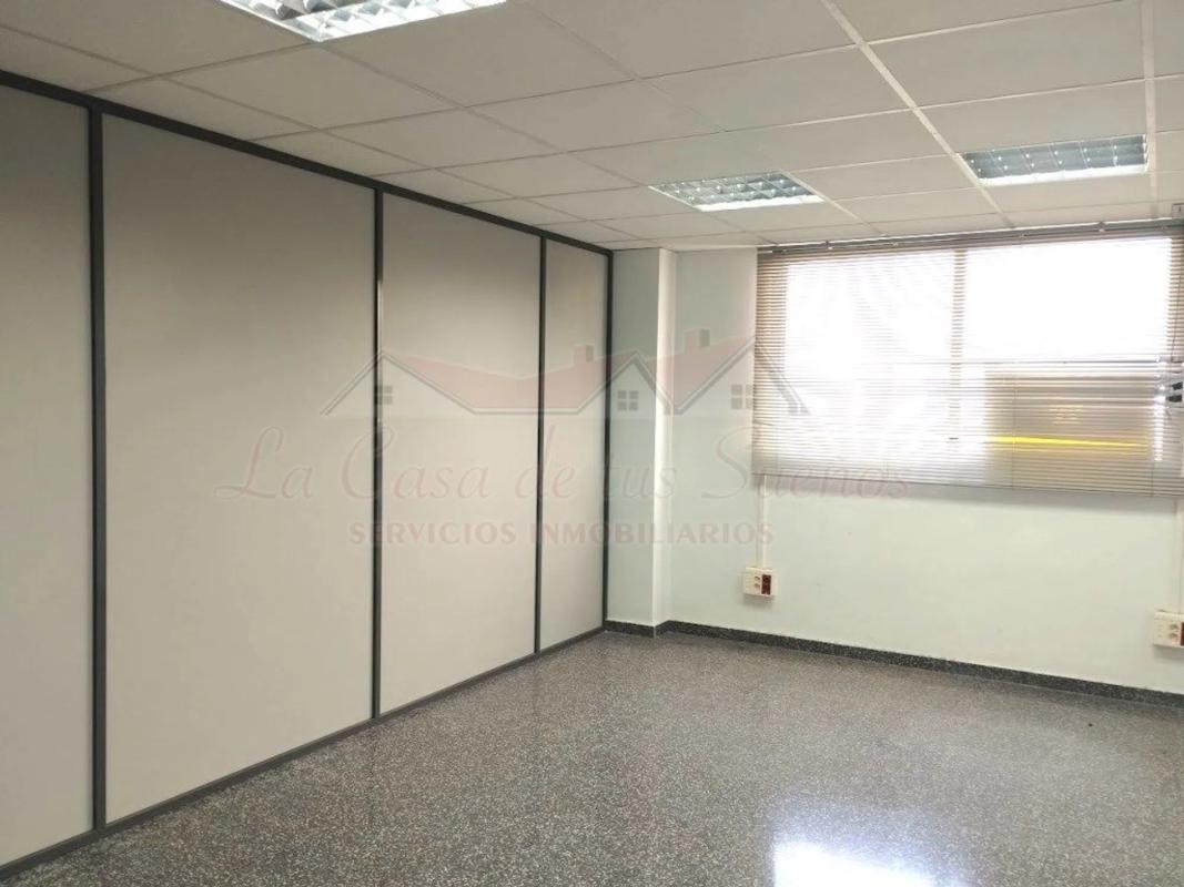 Sale of apartment in Piso en Sax, Sax
photo 4