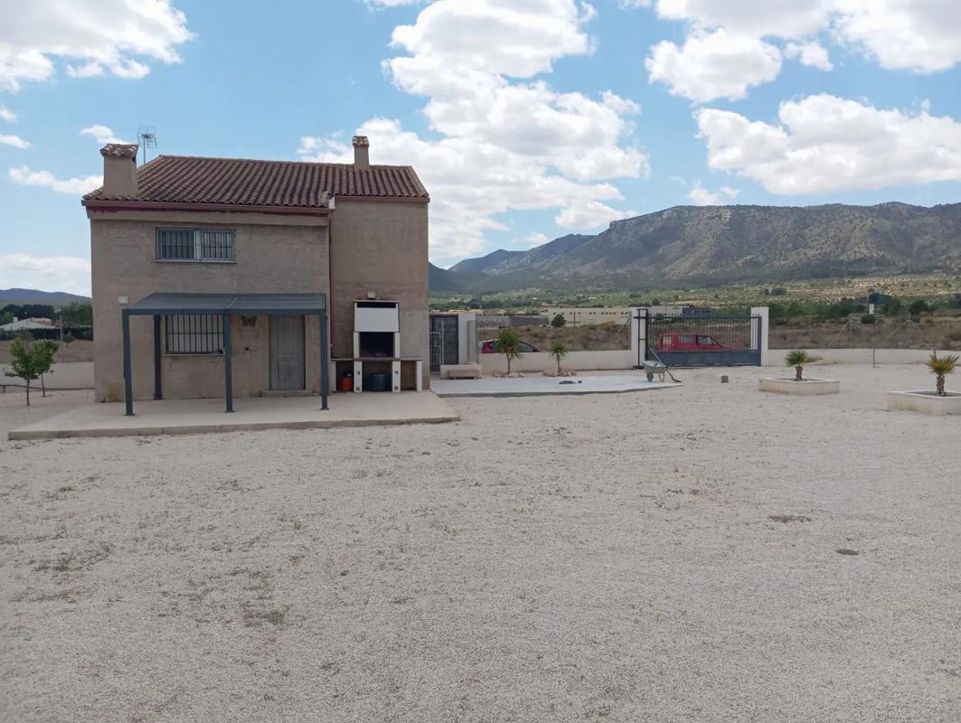 Propiedades en venta y alquiler en España photo 3
