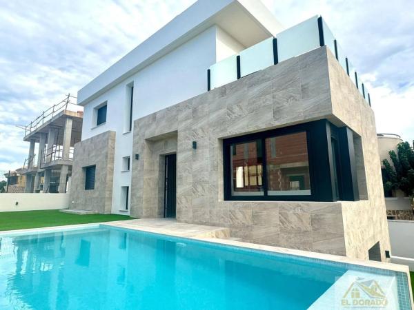 Independent chalet for sale in  Benferri, Benferri photo 1