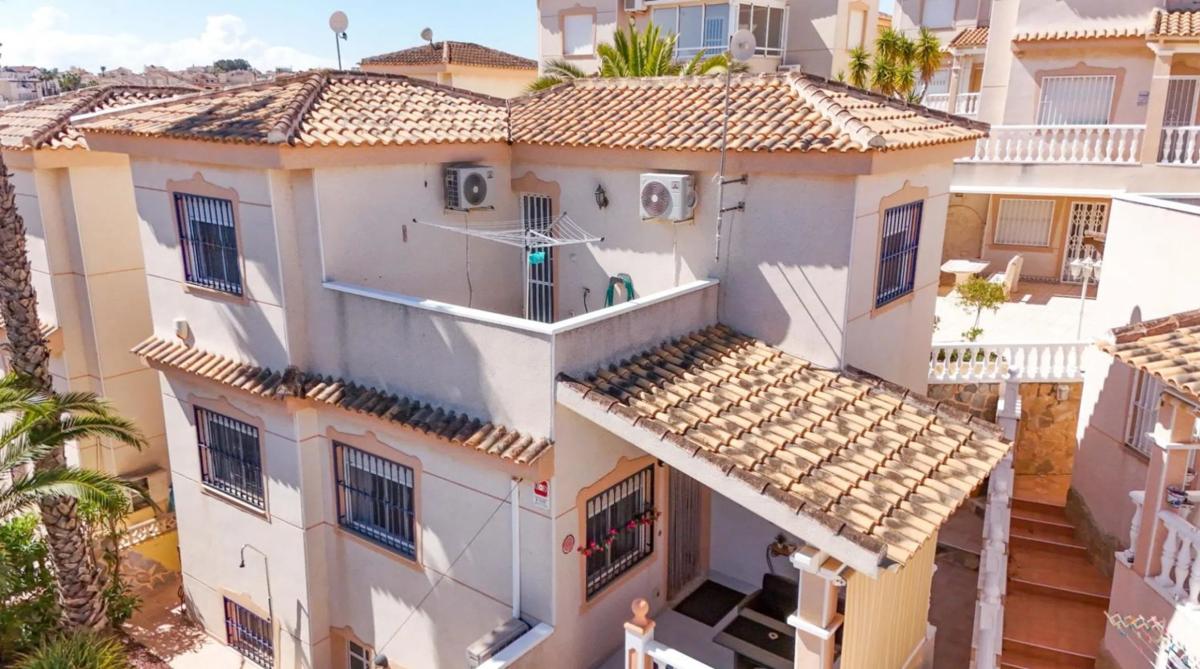 Propiedades en venta y alquiler en España photo 1