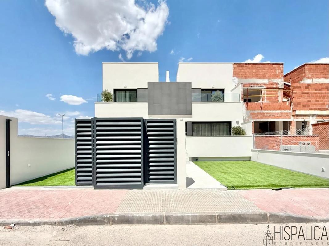 Properties for sale and rent in Spain photo 3