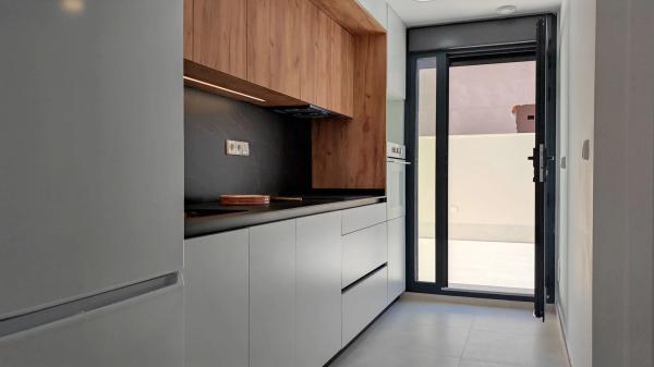 Chalet adosado en calle Dinamarca photo 1