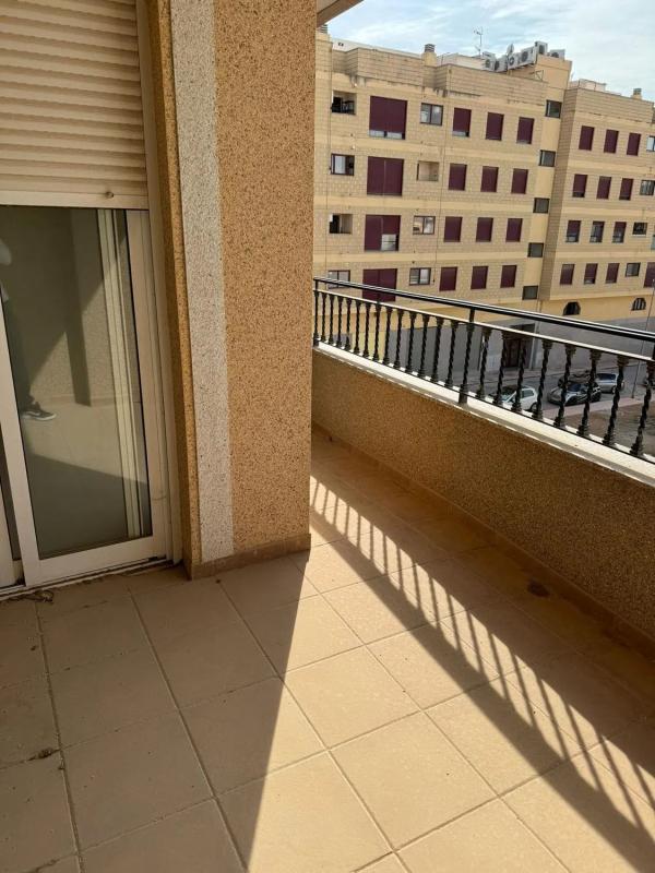 Sprzedaż mieszkania w Calle Doctor Gregorio Marañón, 71, Albatera
photo 2