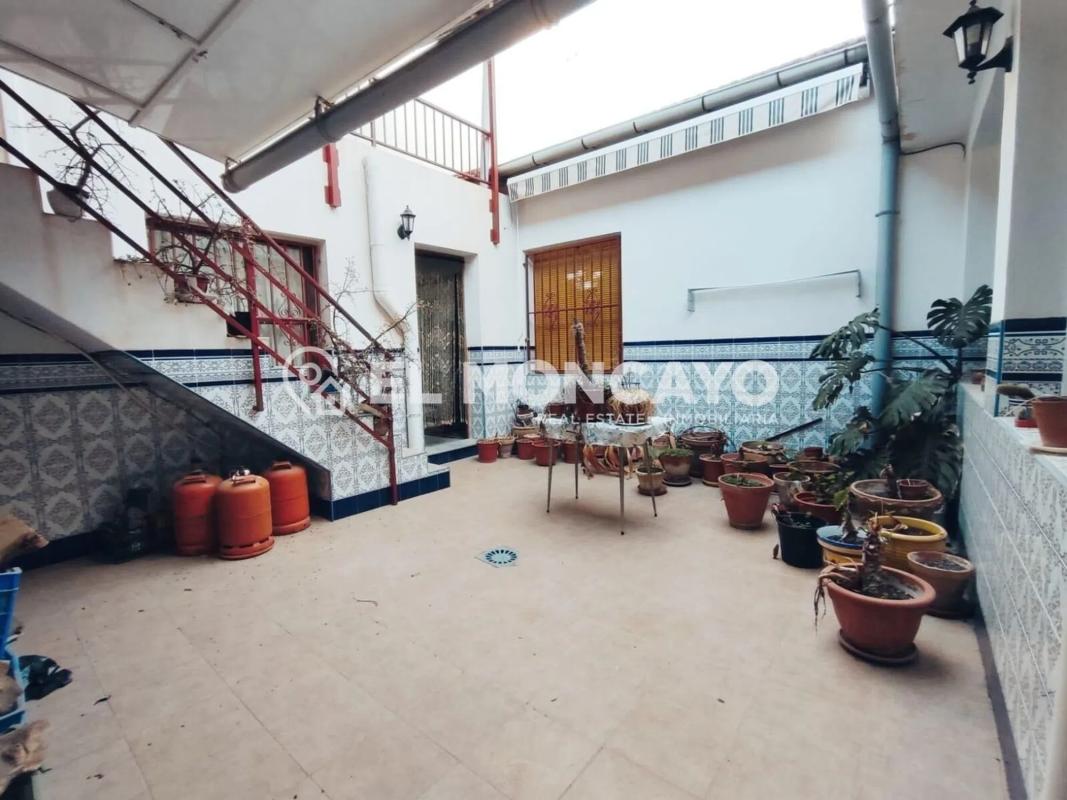 Недвижимость на продажу и в аренду в Испании photo 2