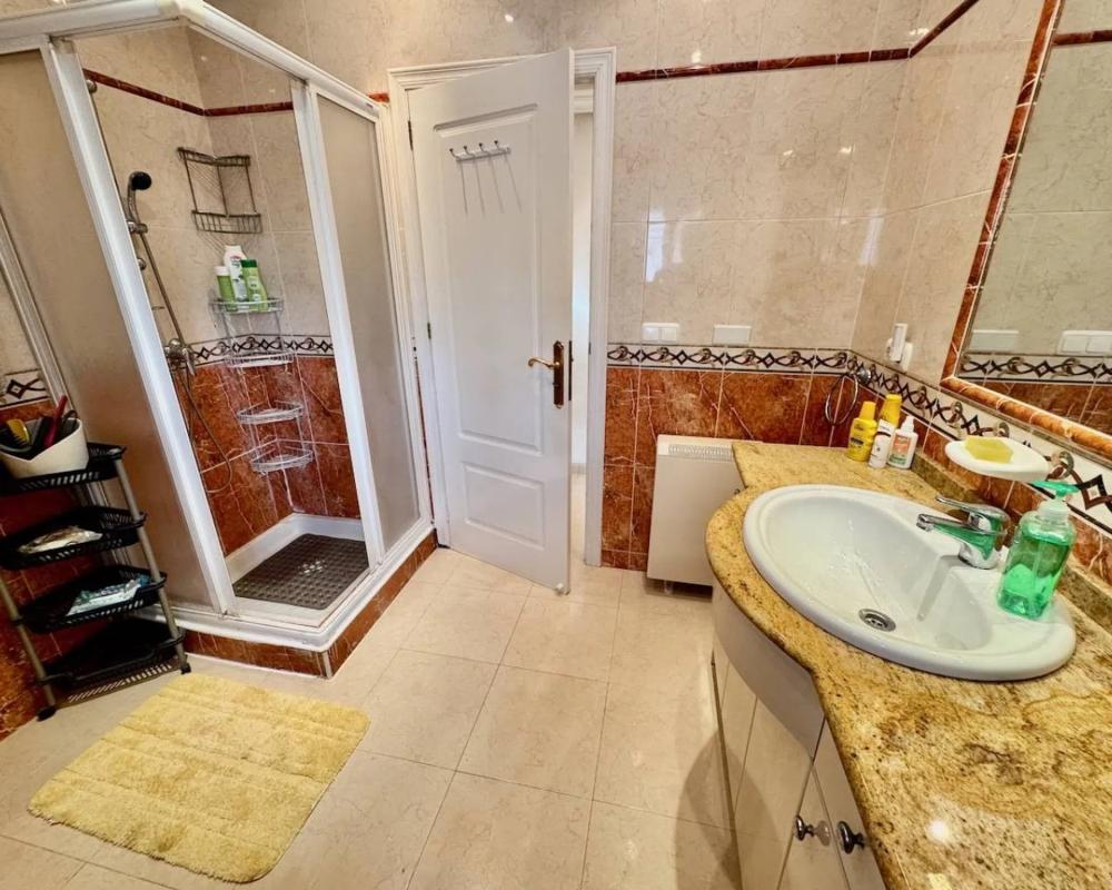 Properties for sale and rent in Spain photo 3