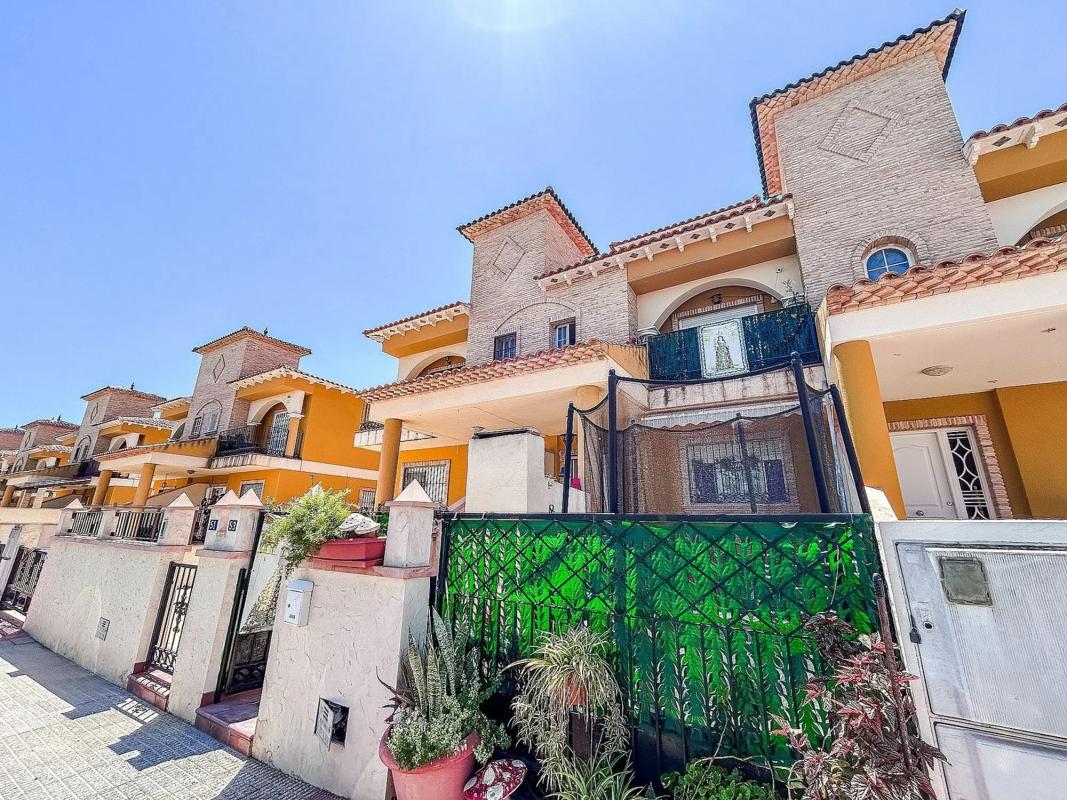 Properties for sale and rent in Spain photo 2