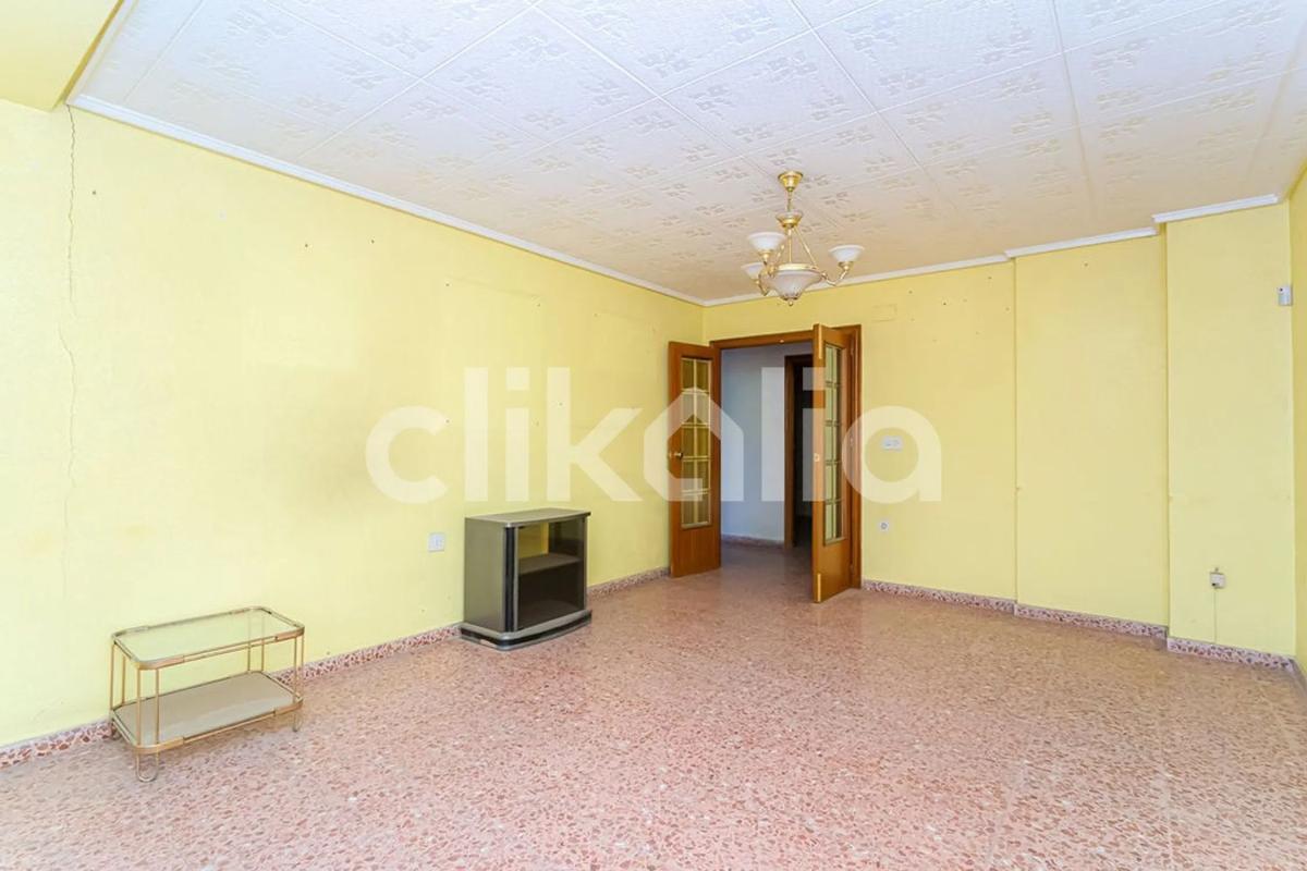 Продажа квартиры на Calle Veintidós de Diciembre, Долорес
 photo 3