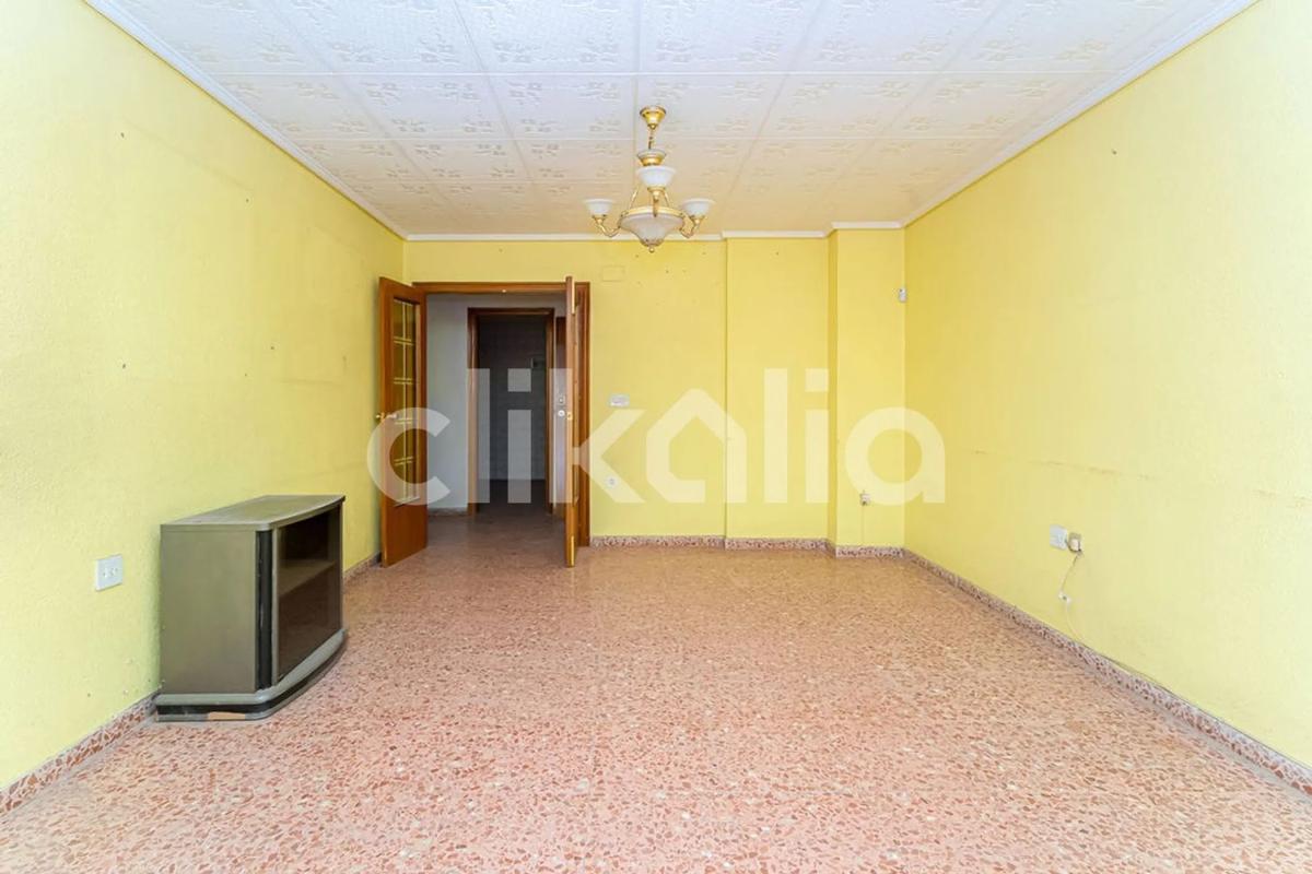 Продажа квартиры на Calle Veintidós de Diciembre, Долорес
 photo 4