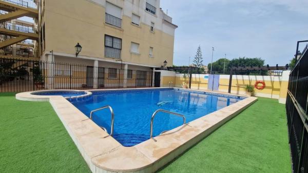 Sale of flat in Piso en Formentera del Segura, Formentera del Segura
thumbnail 2