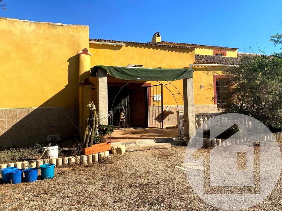 Propiedades en venta y alquiler en España photo 3