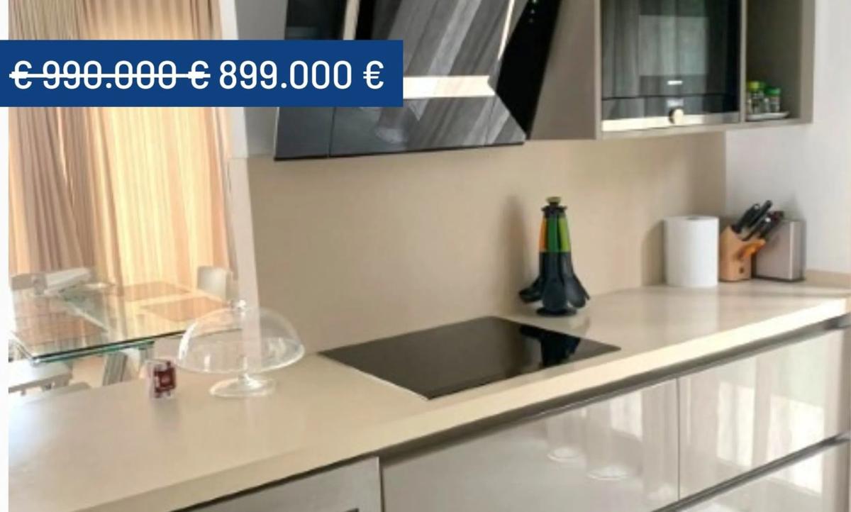 Sale of independent chalet in Barrio Aguamarina, Orihuela
 photo 4