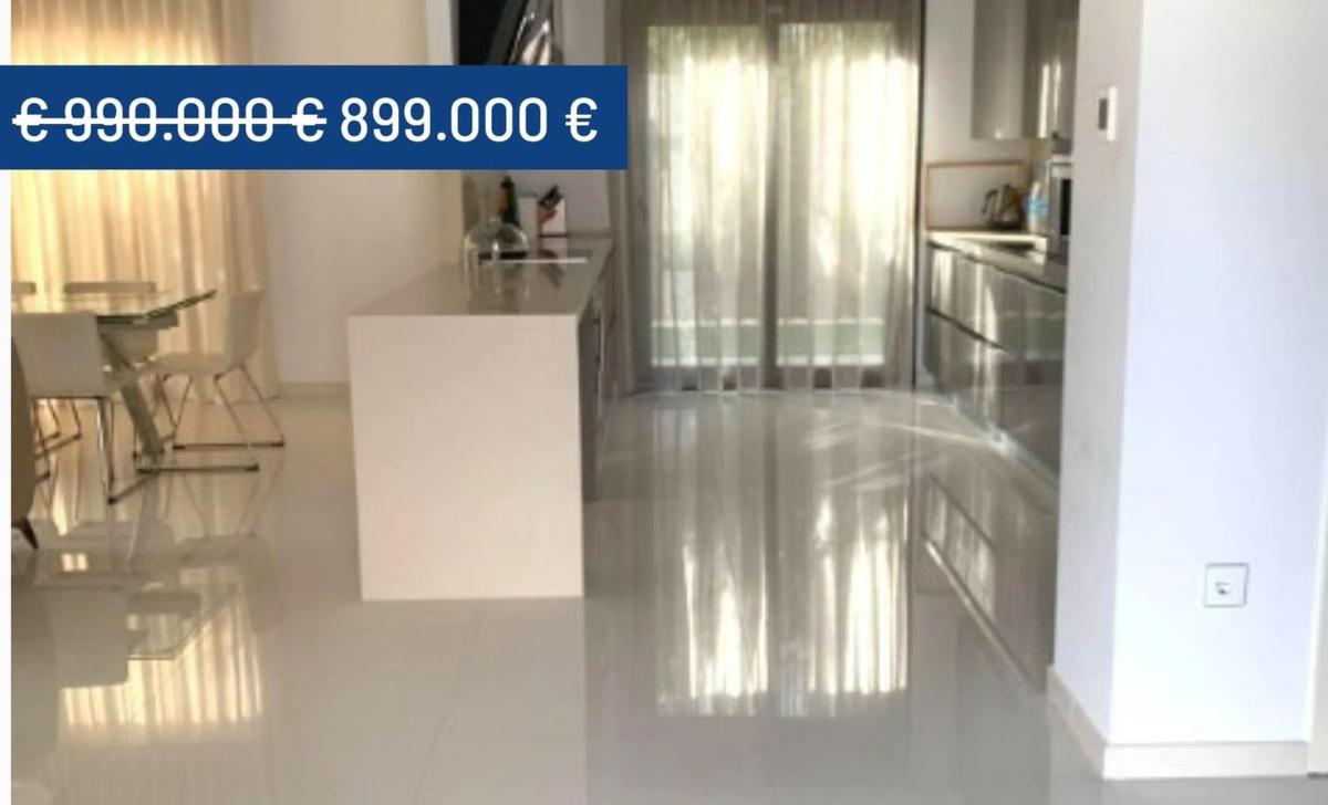 Sale of independent chalet in Barrio Aguamarina, Orihuela
 photo 5