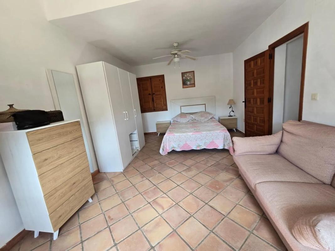 Properties for sale and rent in Spain photo 5