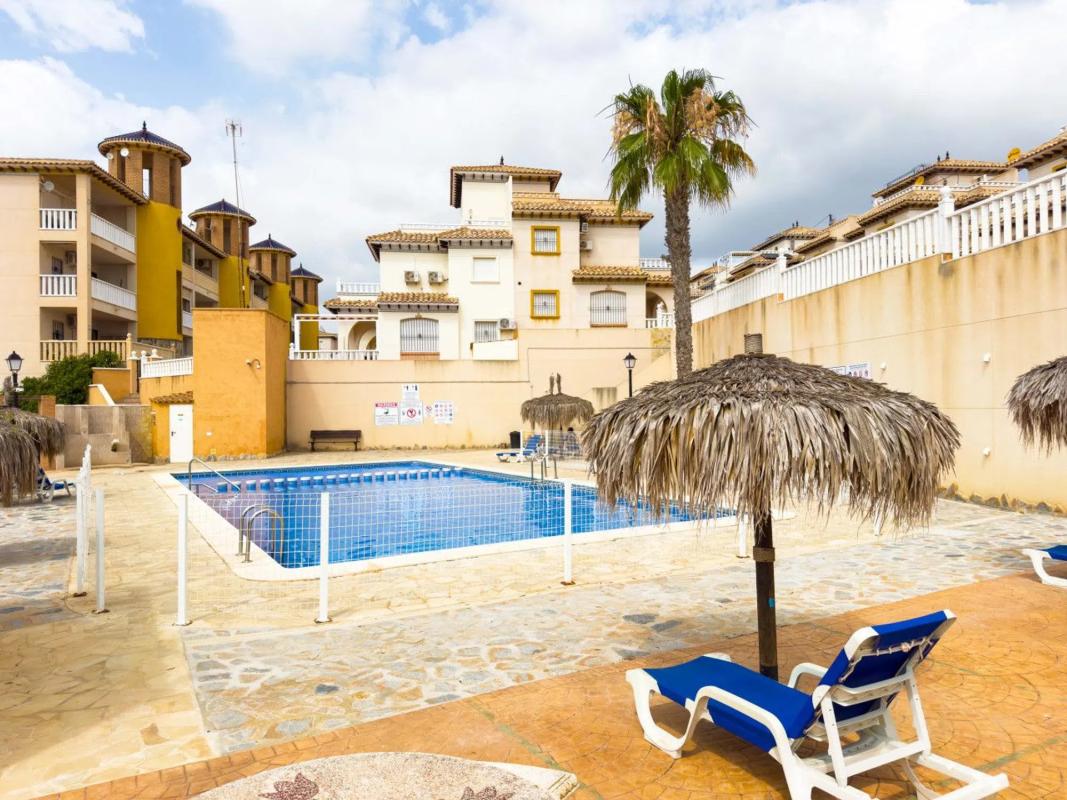 Sprzedaż mieszkania w Calle Castillo de la Atalaya, Orihuela
photo 4