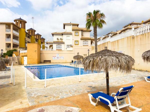 Mieszkanie na sprzedaż w  Calle Castillo de la Atalaya, Orihuela photo 4