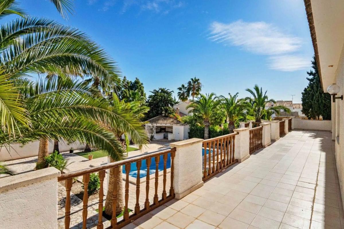Properties for sale and rent in Spain photo 4