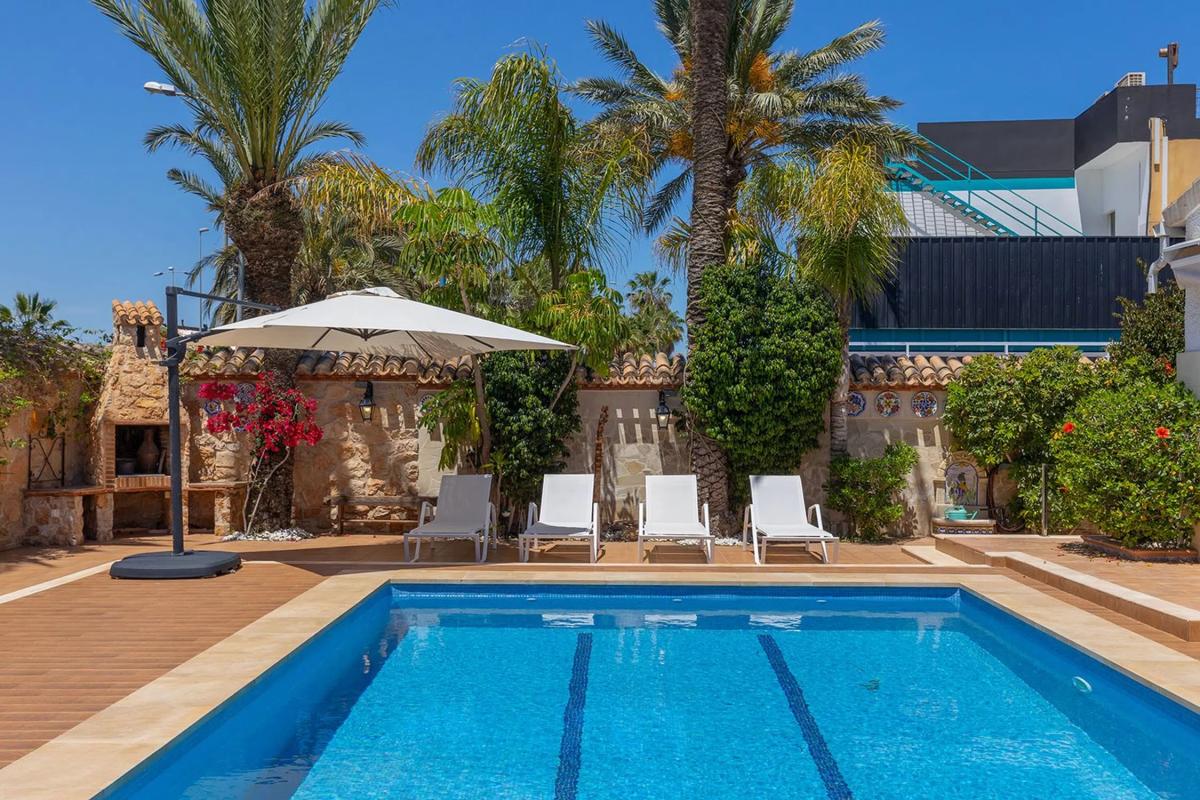 Properties for sale and rent in Spain photo 5