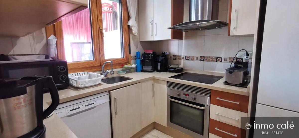 Sale of apartment in Avenida de Austria, Pilar de la Horadada
photo 1