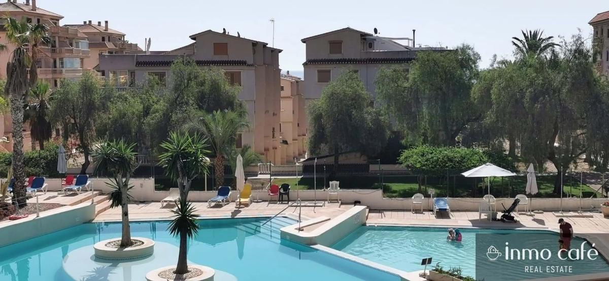Sale of apartment in Avenida de Austria, Pilar de la Horadada
photo 3