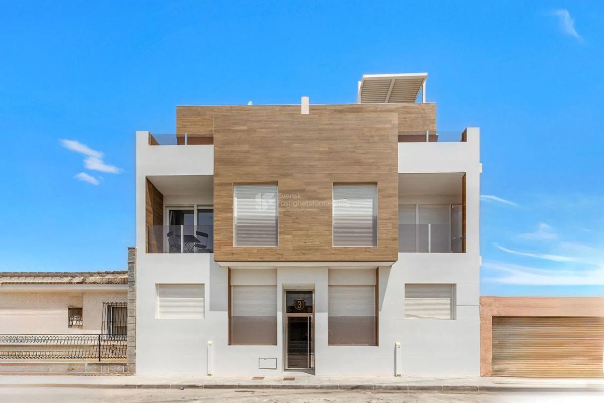 Продажа квартиры на Calle Oviedo, 3, Пилар де ла Орадада
photo 1
