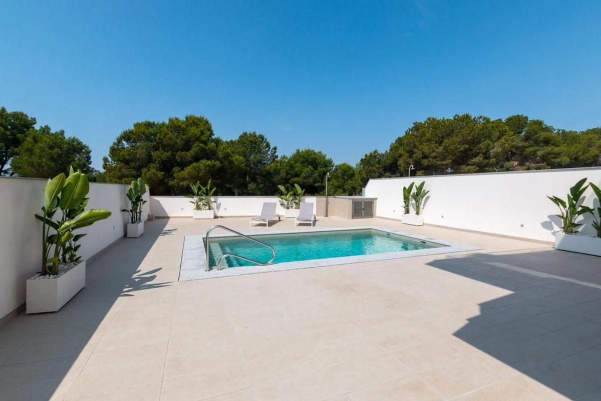 Properties for sale and rent in Spain photo 1