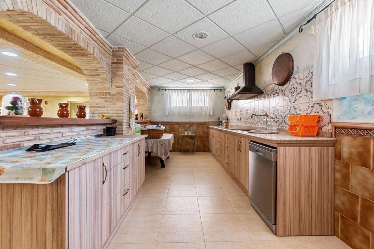 Недвижимость на продажу и в аренду в Испании photo 2