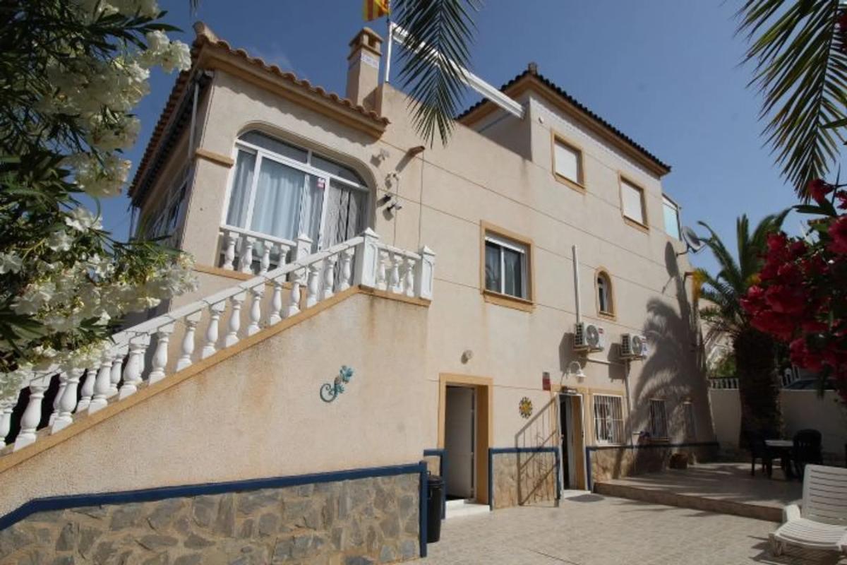 Propiedades en venta y alquiler en España photo 4