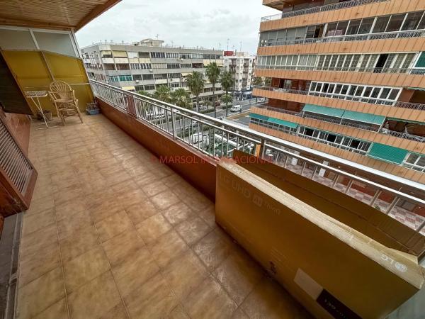 Piso en venta en  Avenida Doctor Gregorio Marañón, Torrevieja photo 3