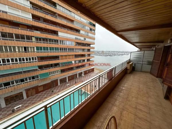 Piso en venta en  Avenida Doctor Gregorio Marañón, Torrevieja photo 4
