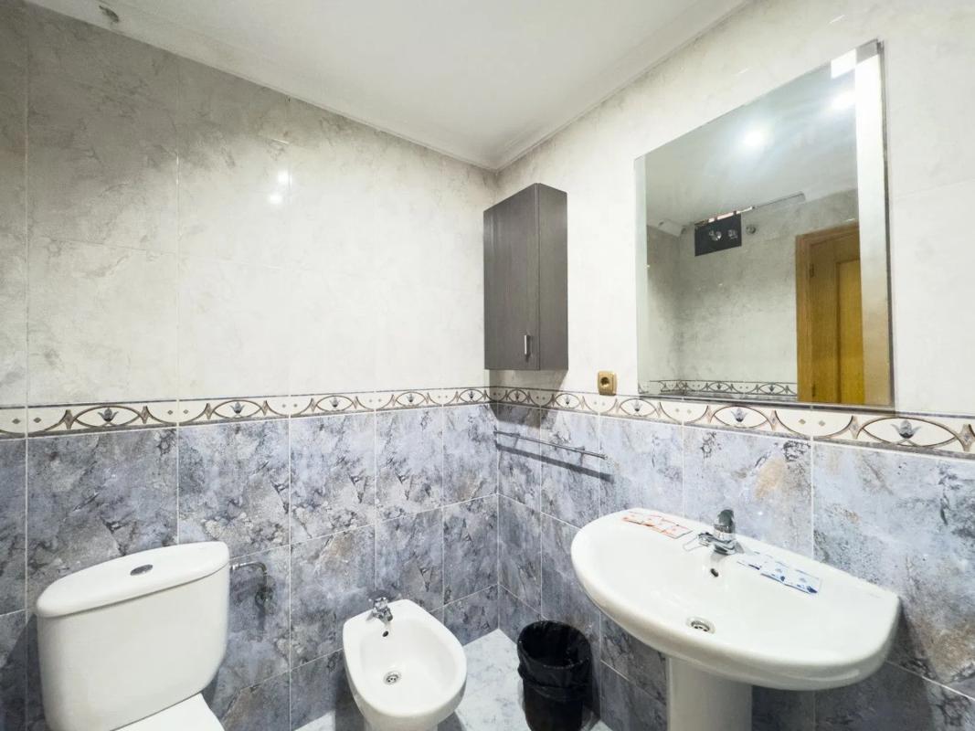 Sale of apartment in Calle San Julián, Torrevieja
photo 3