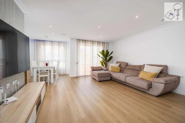 Piso en venta en  Calle San Pascual, Torrevieja photo 3
